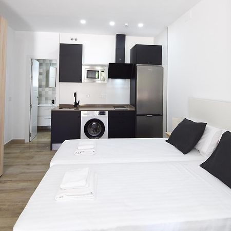 Letplanet Riquelme Apartment Malaga Bagian luar foto
