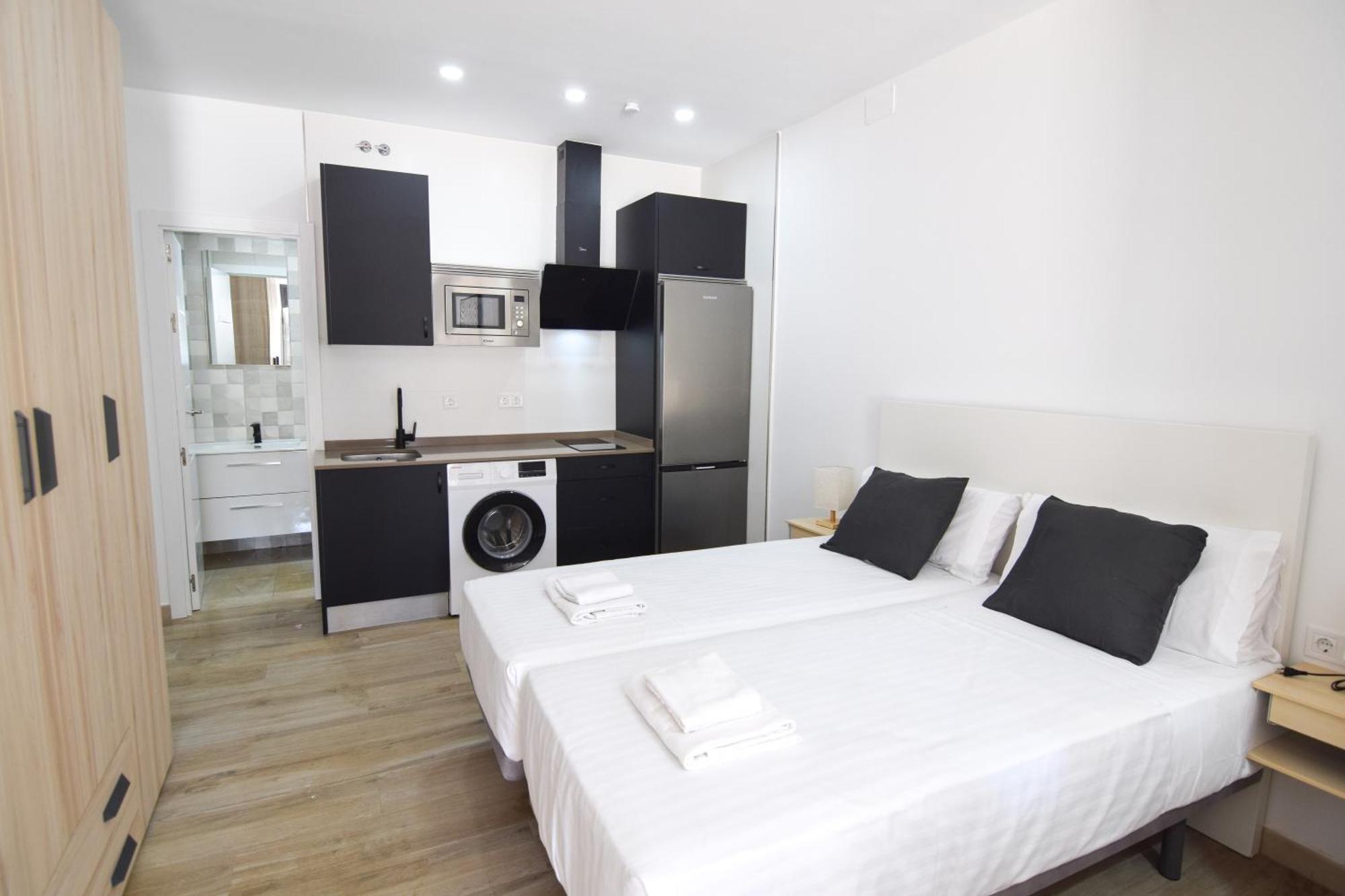 Letplanet Riquelme Apartment Malaga Bagian luar foto