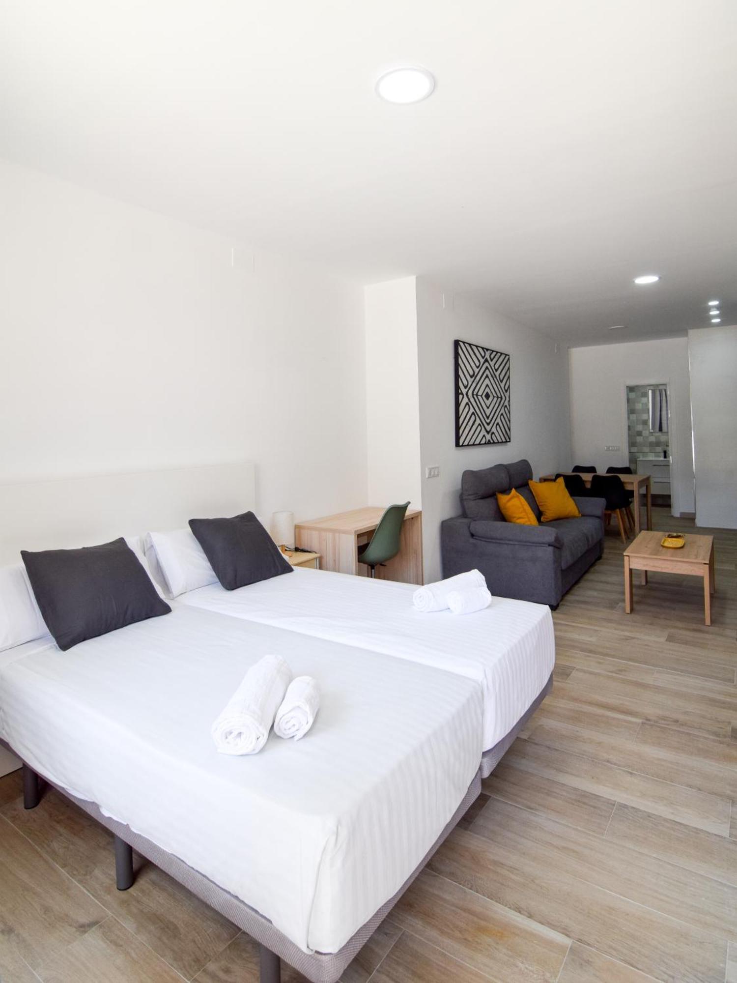 Letplanet Riquelme Apartment Malaga Bagian luar foto