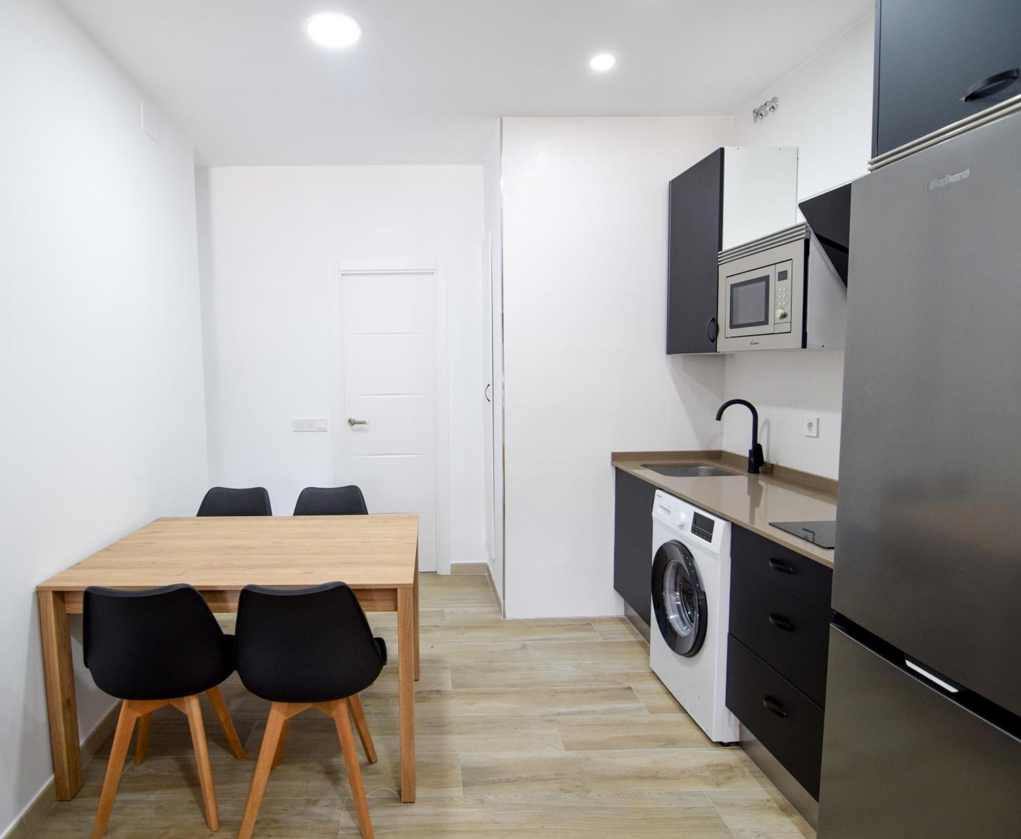 Letplanet Riquelme Apartment Malaga Bagian luar foto